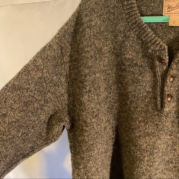 Woolrich Gray Sweater, Size XLarge - Picture 5 of 5